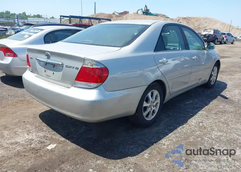 2005 Toyota Camry Xle из США, поврежденный, VIN 4T1BE30K75U059636